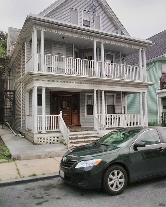 2nd image of 19 Calder St