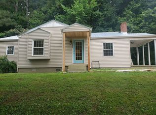 1712 Henry St, Guntersville, AL 35976