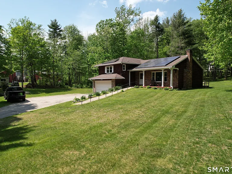 17 Colebrook Rd — Photo 6