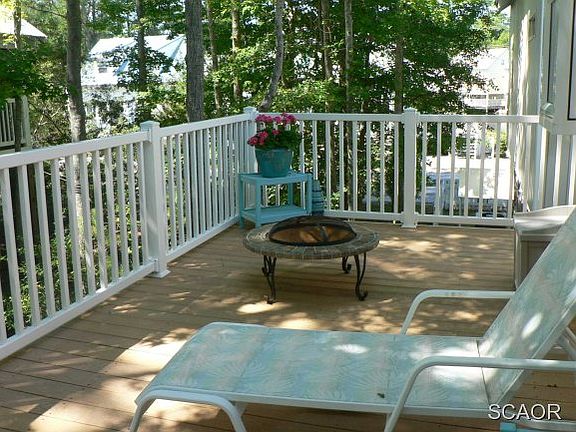 3rd image of 602 Darby Ln #8