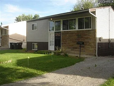 1316 Carnegie Ave photo 1