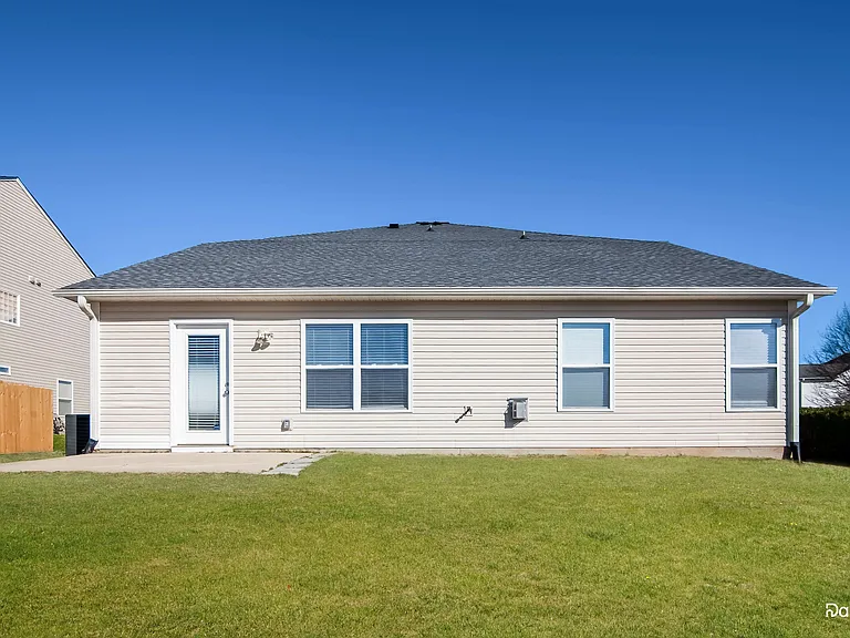 4511 Pickney Ct — Photo 15