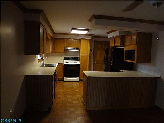 3rd image of 1189 Pierson Dr