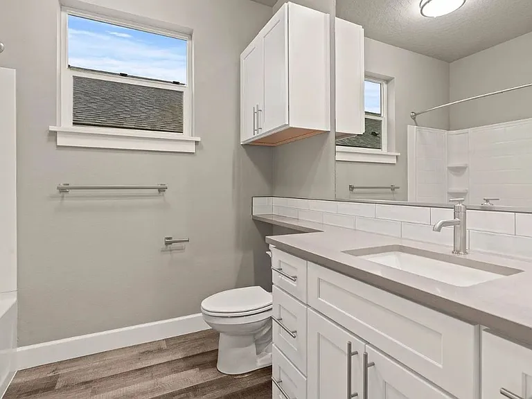 16536 N Columbus Dr — Photo 18