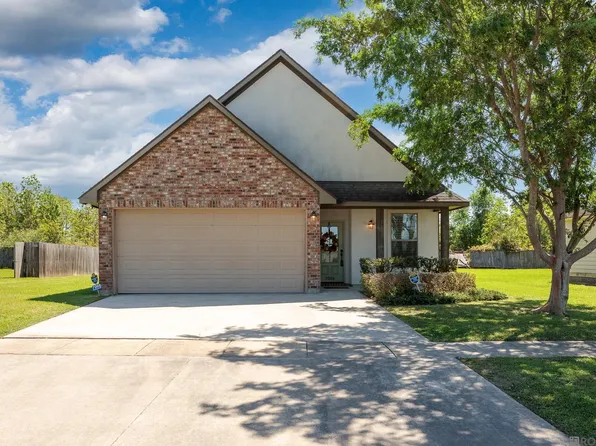 7066 Marshall Bond Dr, Zachary, LA 70791