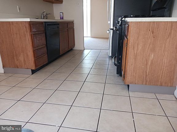 3rd image of 11204 Robins Glenn Dr