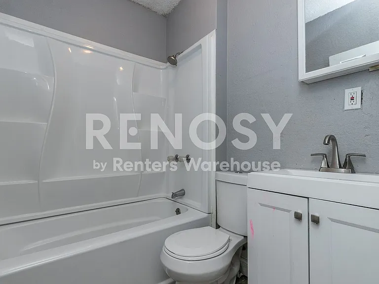 4038 Bellefontaine Ave — Photo 16