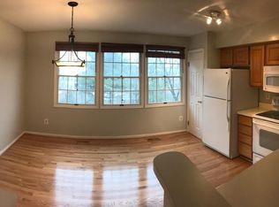5018 9th St S, Arlington, VA