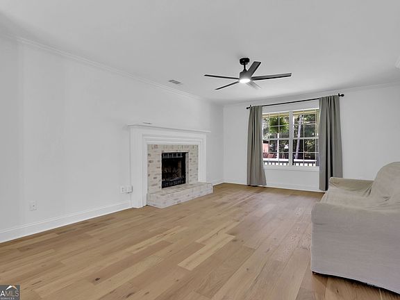 5th image of 3285 Brownlee Ln