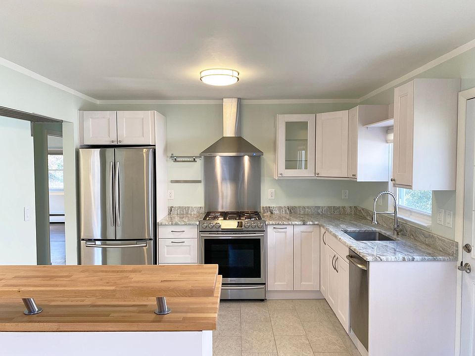 1st image of 9 Green St #1