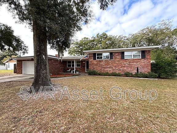 2nd image of 1272 Arlingwood Ave