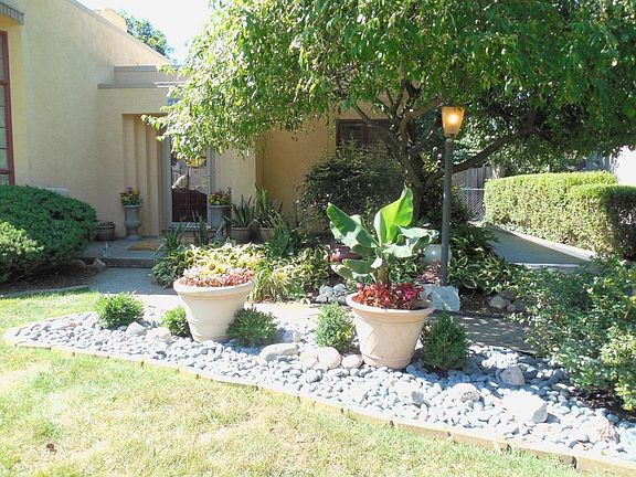 3rd image of 55 Northmoor Pl