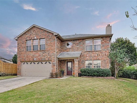 2nd image of 220 Sunset Oaks Dr