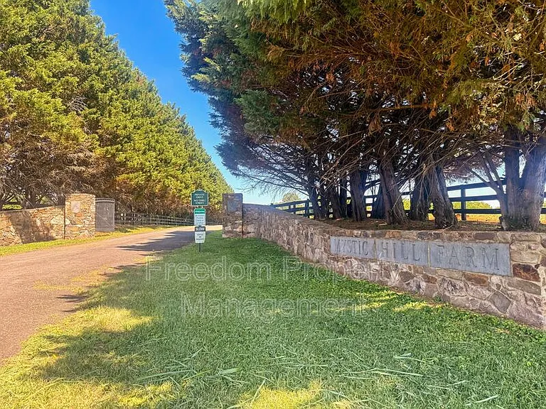 12203 Mystic Hill Ln — Photo 44