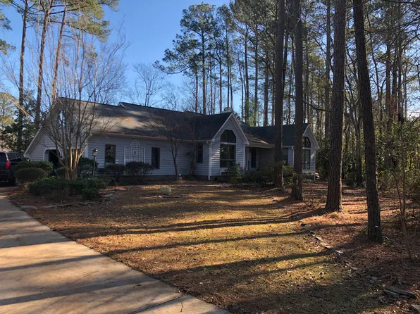 1223 Pine Valley Dr, New Bern, NC 28562