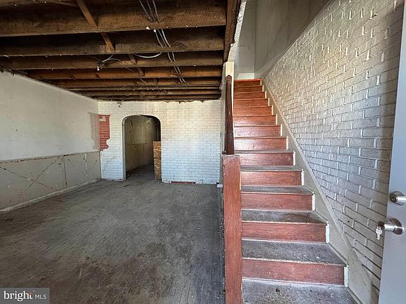 4th image of 3835 8th St