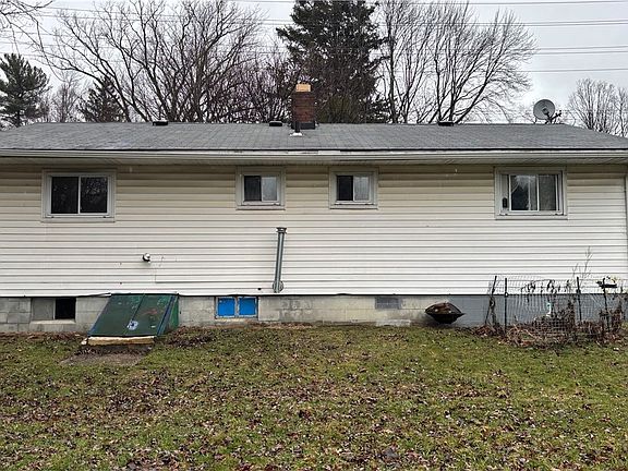 3rd image of 1212 Derbydale Rd