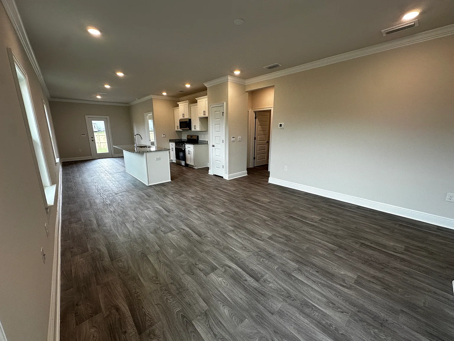 Available Now! Newly Built 3 Bedroom / 2 Bath In Spanish Fort! — Photo 3
