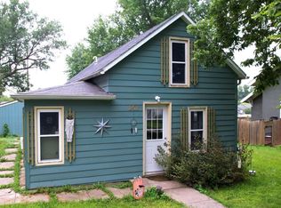 207 W Pribram Ave, Prague, NE 68050