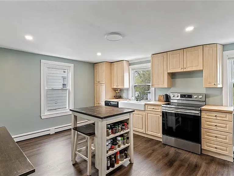 318 Washington St #318 — Photo 5