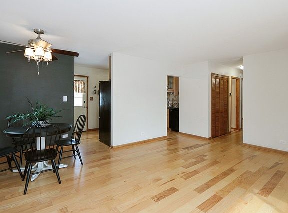 2nd image of 316 N Emerald Ave