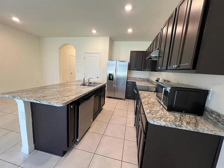 1370 Yellow Finch Dr — Photo 6