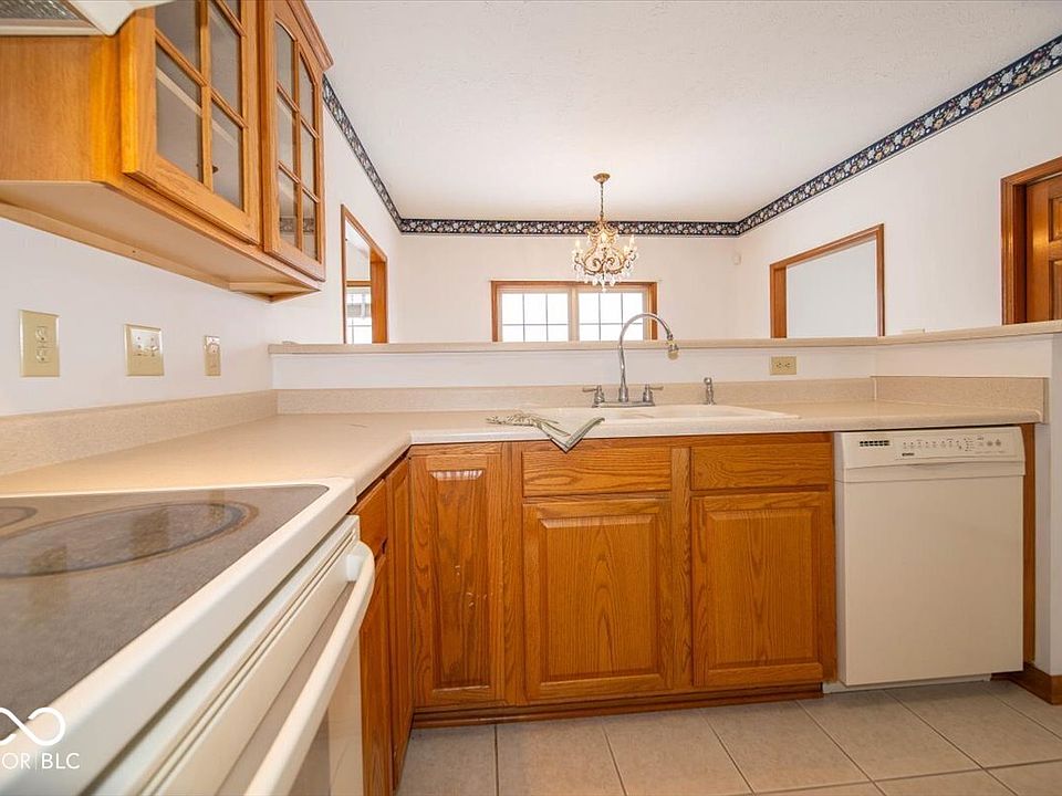 2nd image of 1657 Grindstone Way