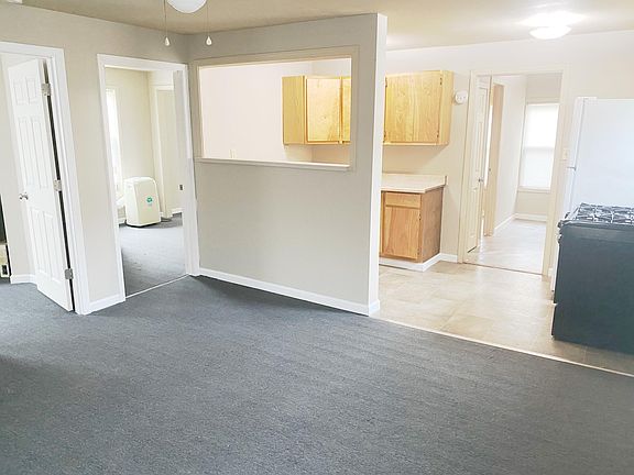 4th image of 442 Lakeland Dr #1