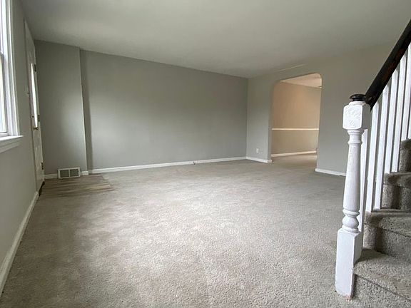 2nd image of 3844 Berkley Ave