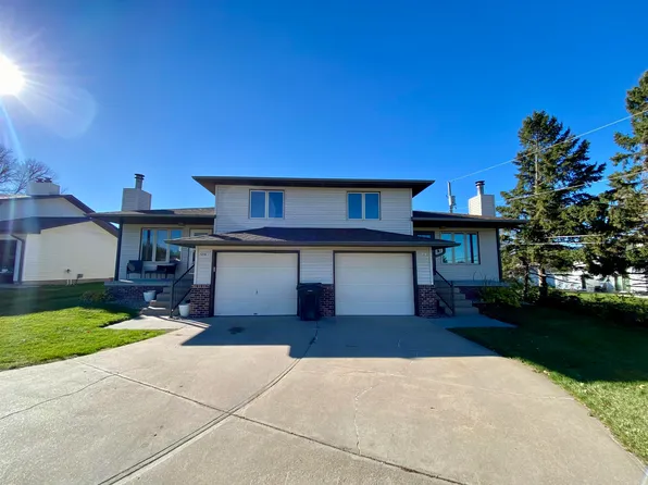 1313-1315 W 39th St, Kearney, NE 68845