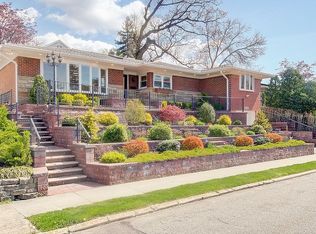21945 Stewart Rd, Queens Village, NY 11427