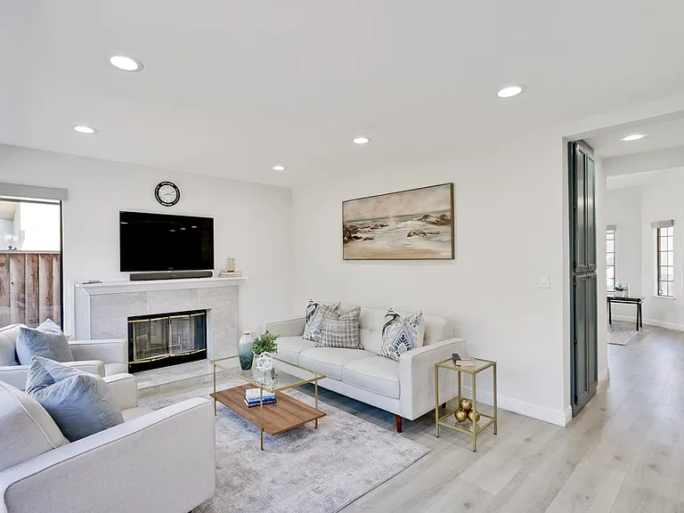 43382 Livermore Cmn — Photo 43