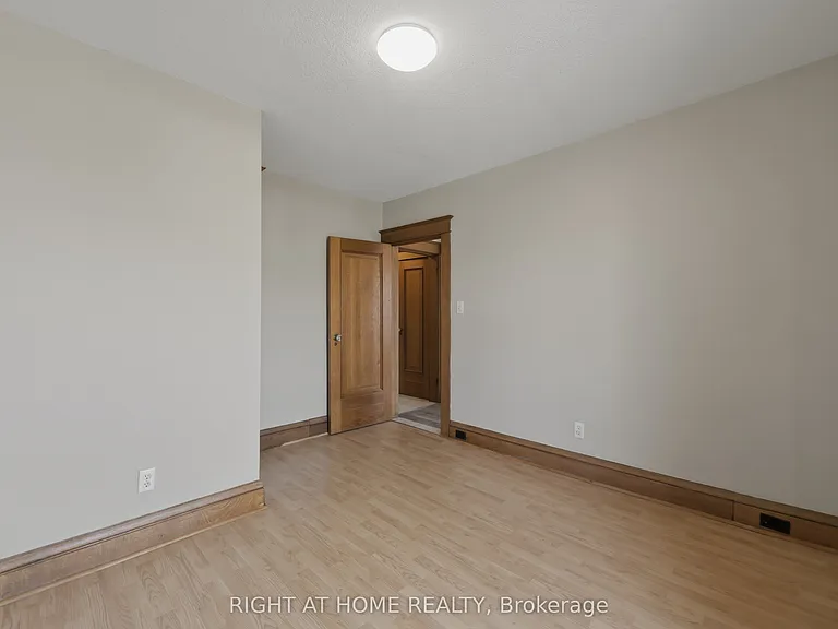 65 Fairholt Rd S #2 — Photo 13