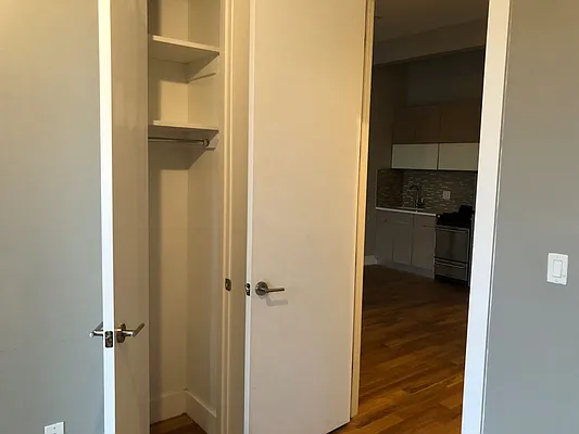 Rented by Arvik Group Real Estate | media 65