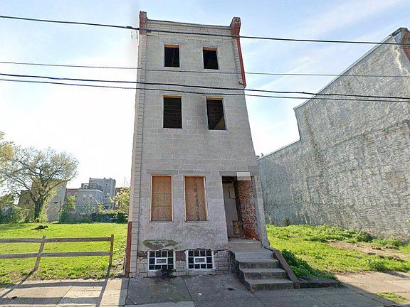 2nd image of 2221 N Uber St