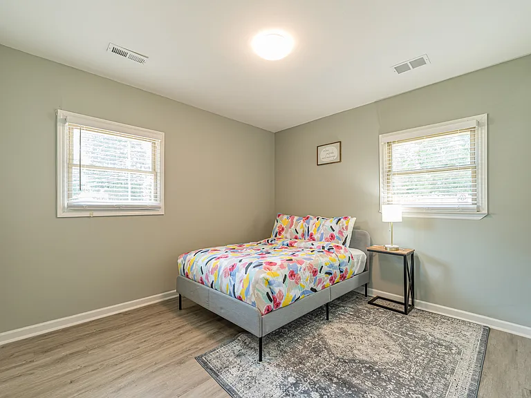2390 Brackett Rd SW — Photo 16