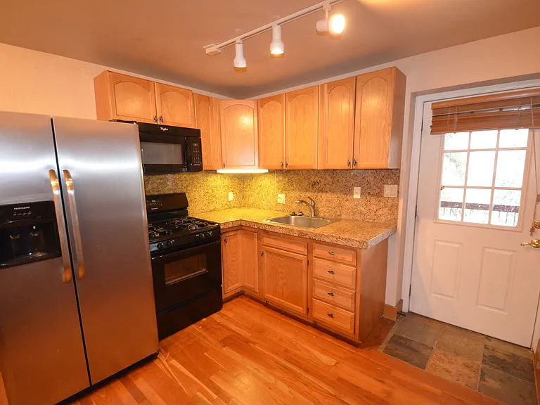 471 High Point Dr — Photo 8