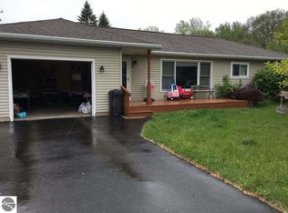 1666 Belmont Dr, Mt Pleasant, MI 48858