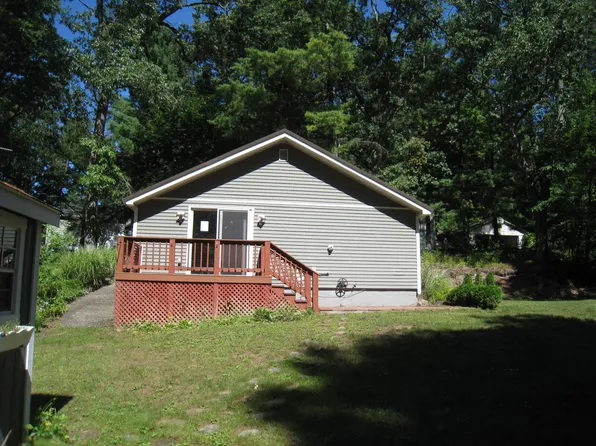 6331 13th St, Twin Lake, MI 49457