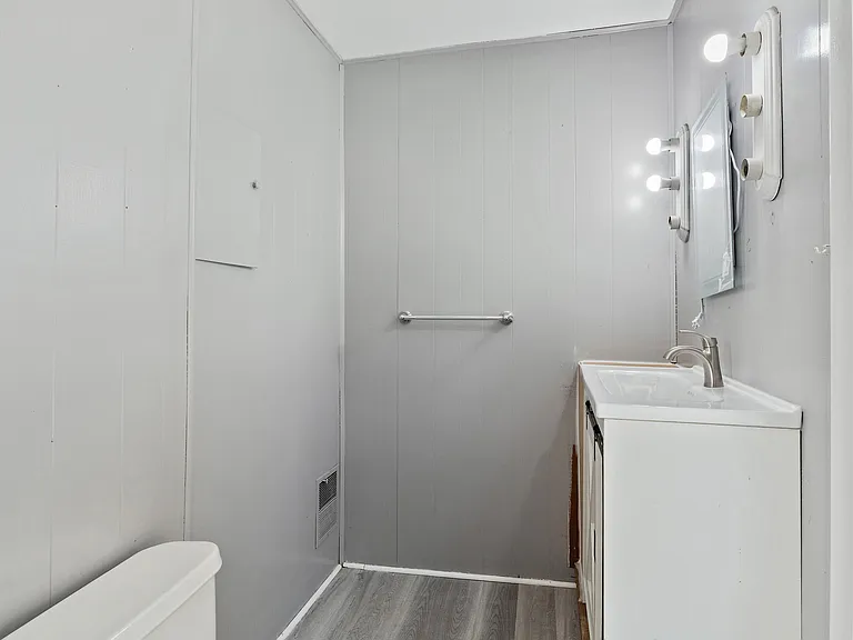 213 Fletcher Ave #2 — Photo 12
