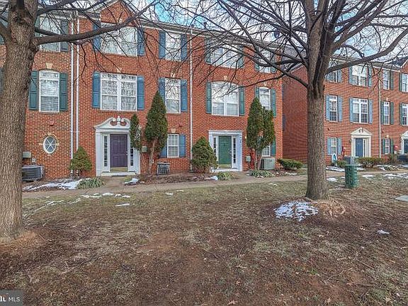 2nd image of 3611 Madison Ln