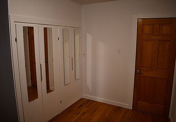 4th image of 267 Eckford St #3