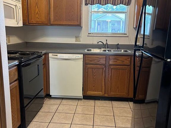 4th image of 674 Abbie Ct