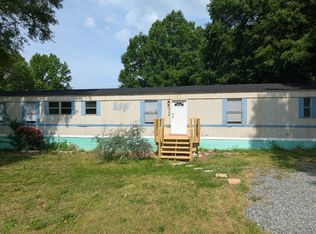 4716 Friendship Dr, Matthews, NC 28105