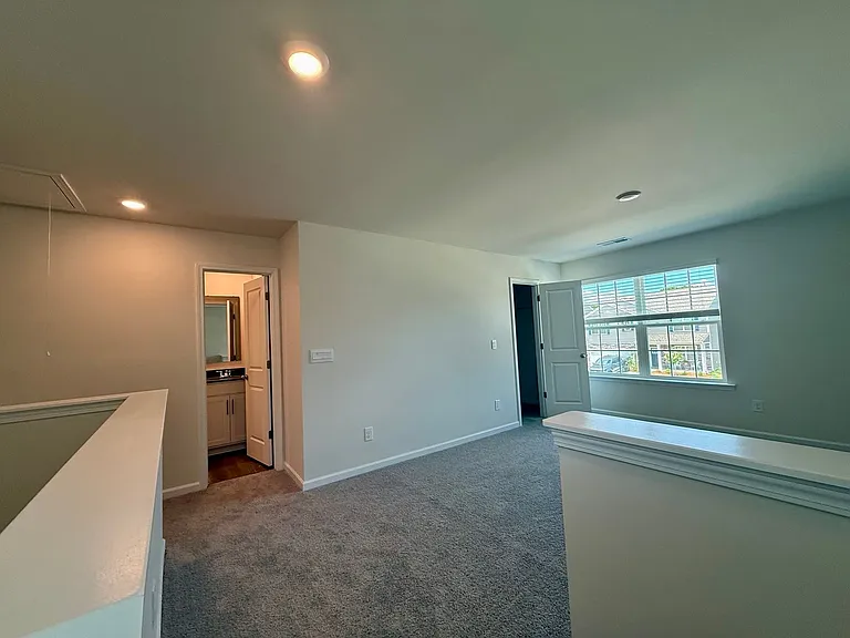 1608 Secrest Commons Dr — Photo 13