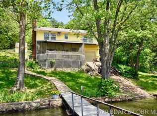 523 Bullhead Shores Dr, Climax Springs, MO 65324