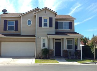 82 W Tivoli Ln, Clovis, CA 93619