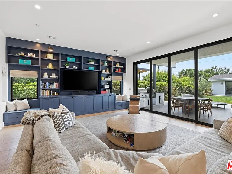 11003 Ocean Dr — Photo 14