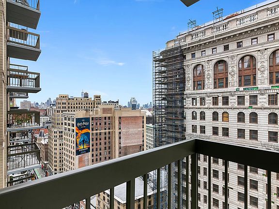 5th image of 5 E 22nd St APT 26H