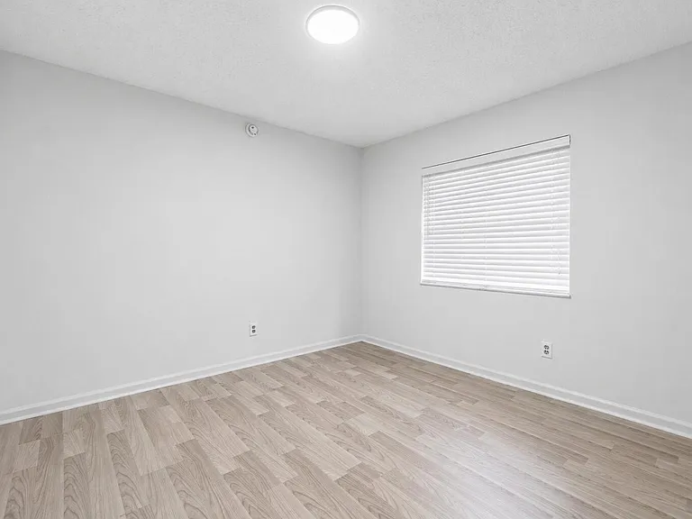 190 Parkwood Dr — Photo 23